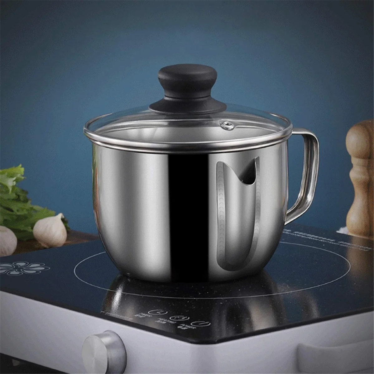 Stainless Steel Fat Separator 1L/4 Cup Gravy Grease with Strainer and Glass Lid Soup Oil Cup – Durable Stainless Steel Construction with Functional, Easy-Use Details